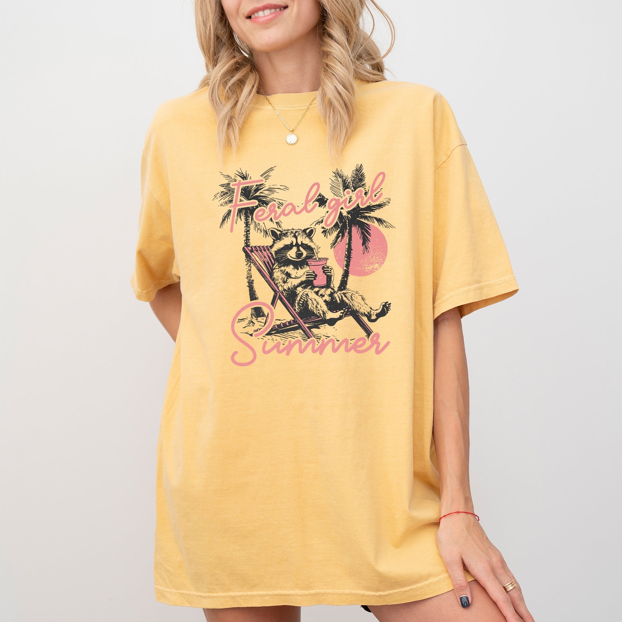 Feral Girl Summer, Funny, Raccoon, Beach, Vacation, Hot Girl Summer, Aesthetic, Meme Shirt Comfort Colors T-Shirt